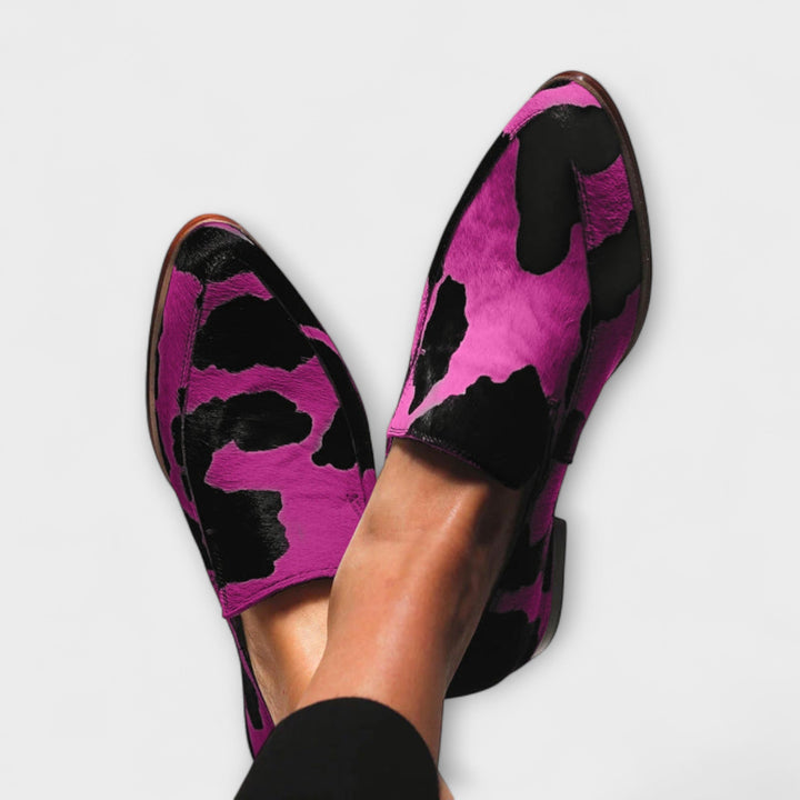 Paloma™ | Mocassins met koeienprint