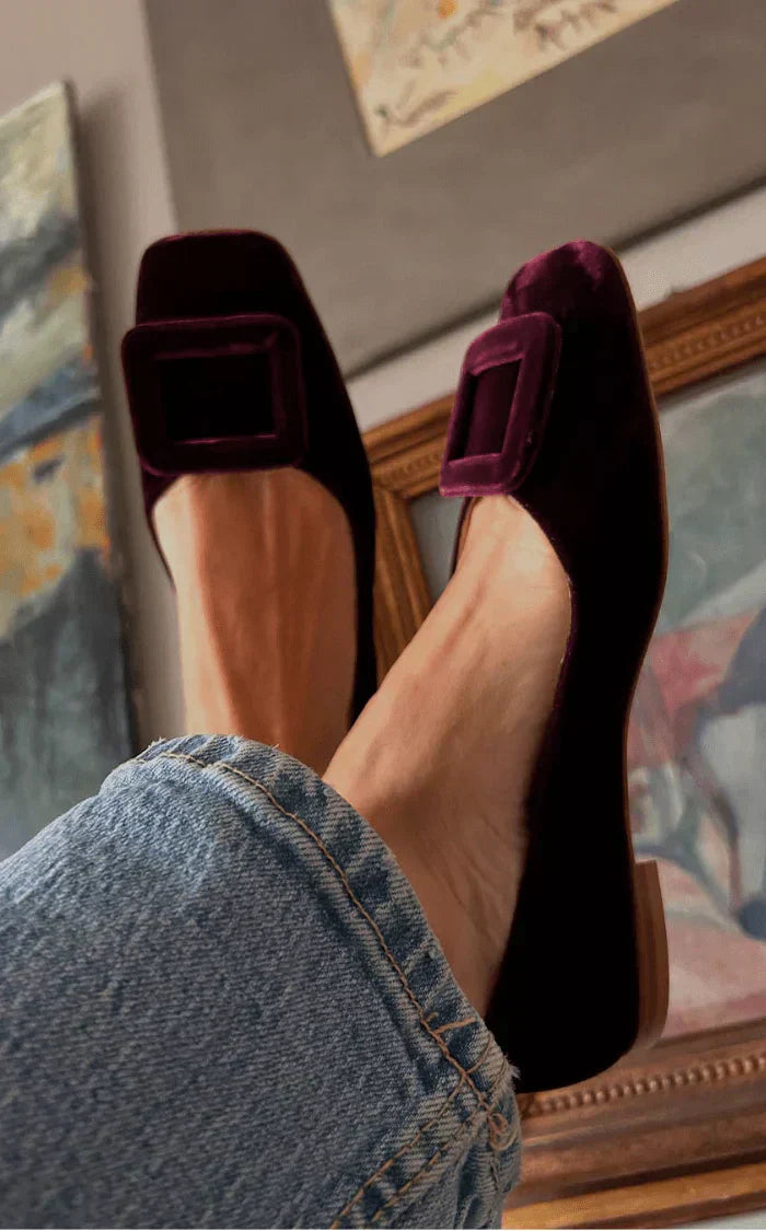 Tjitske™ | Suède mocassins met designdetails
