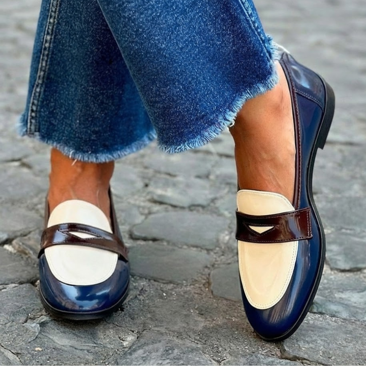Claudia™ | Mocassins met contrastdetails