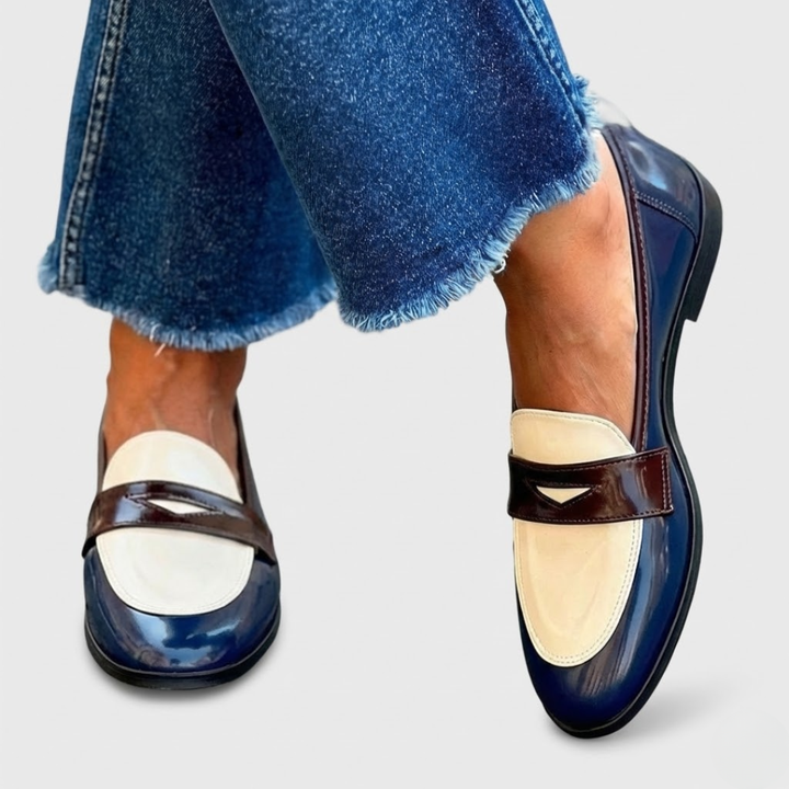 Claudia™ | Mocassins met contrastdetails