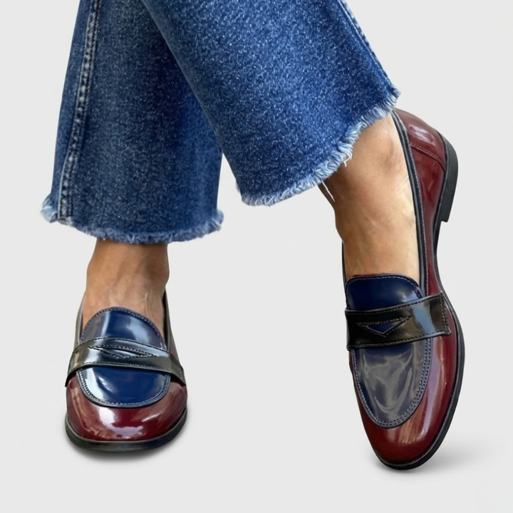 Claudia™ | Mocassins met contrastdetails
