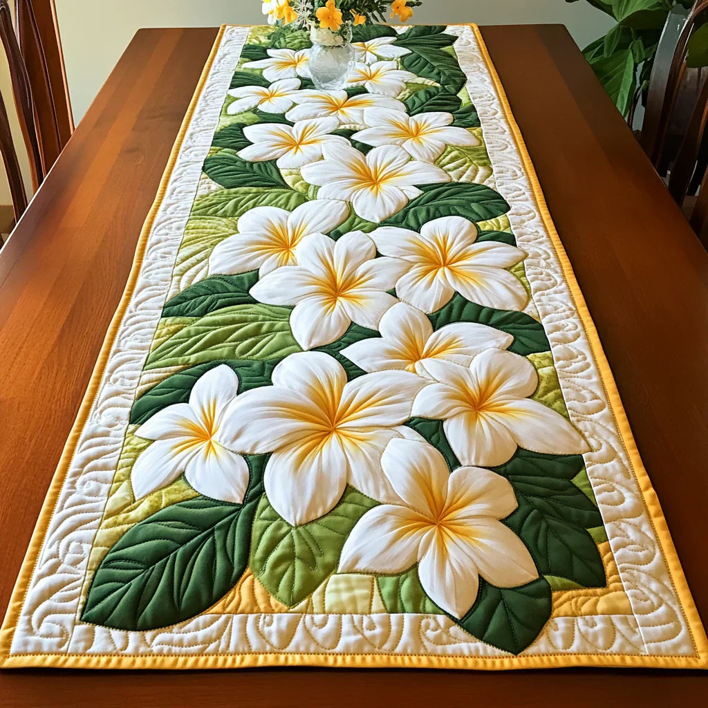 Quilted Tafelkleed - Frangipanier Bloemen
